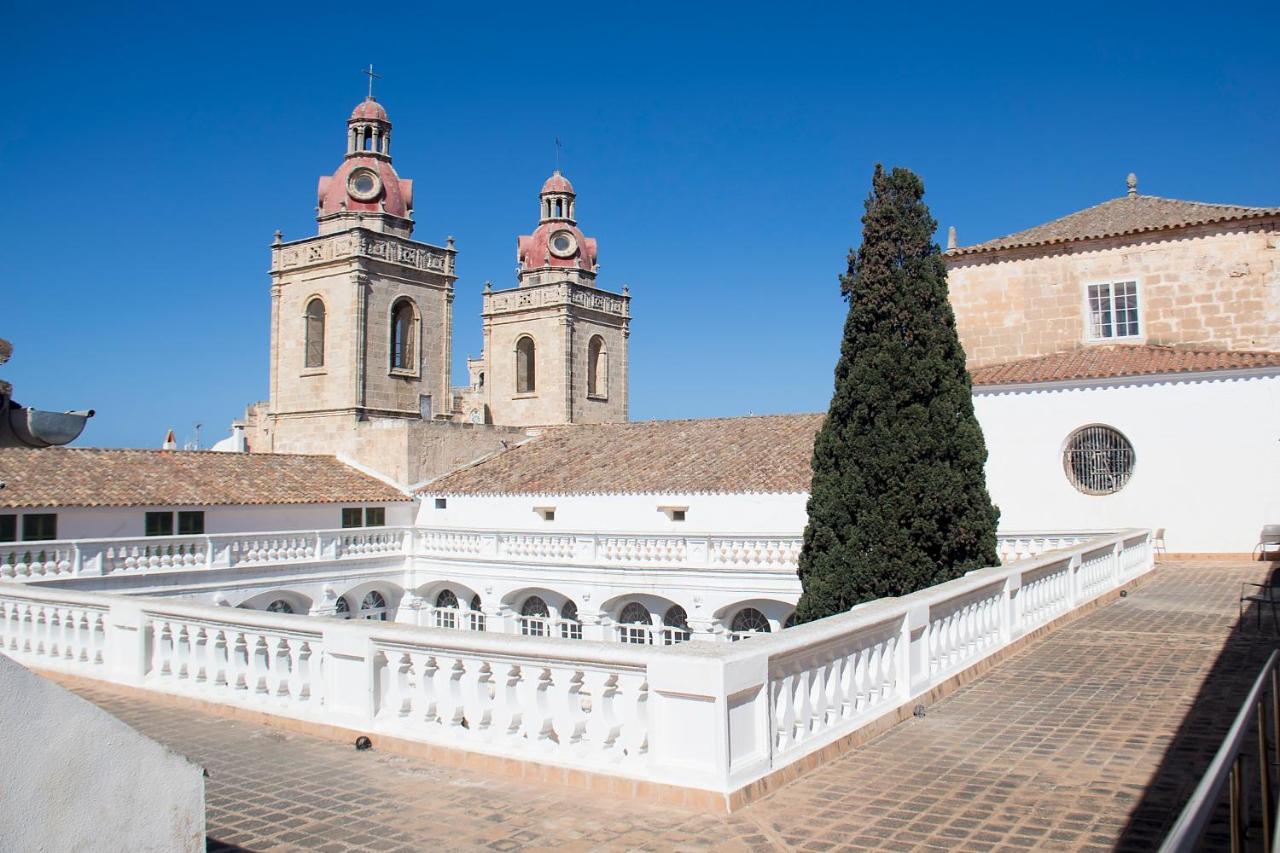 Albergue Grupoandria El Claustre De Ciutadella - Hospederia Exterior foto