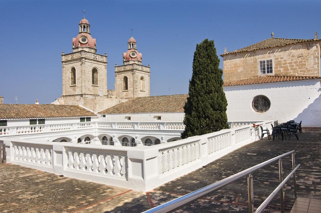 Albergue Grupoandria El Claustre De Ciutadella - Hospederia Exterior foto
